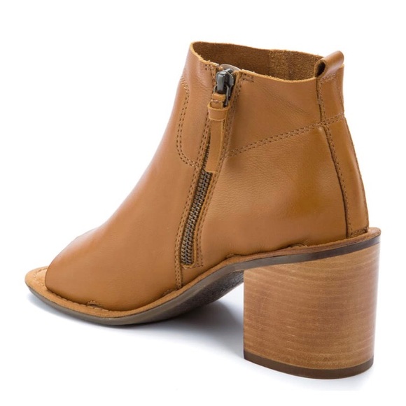 ANTHROPOLOGIE Latigo Vivvy Open Toe Ankle size 7.5 - Picture 3 of 11